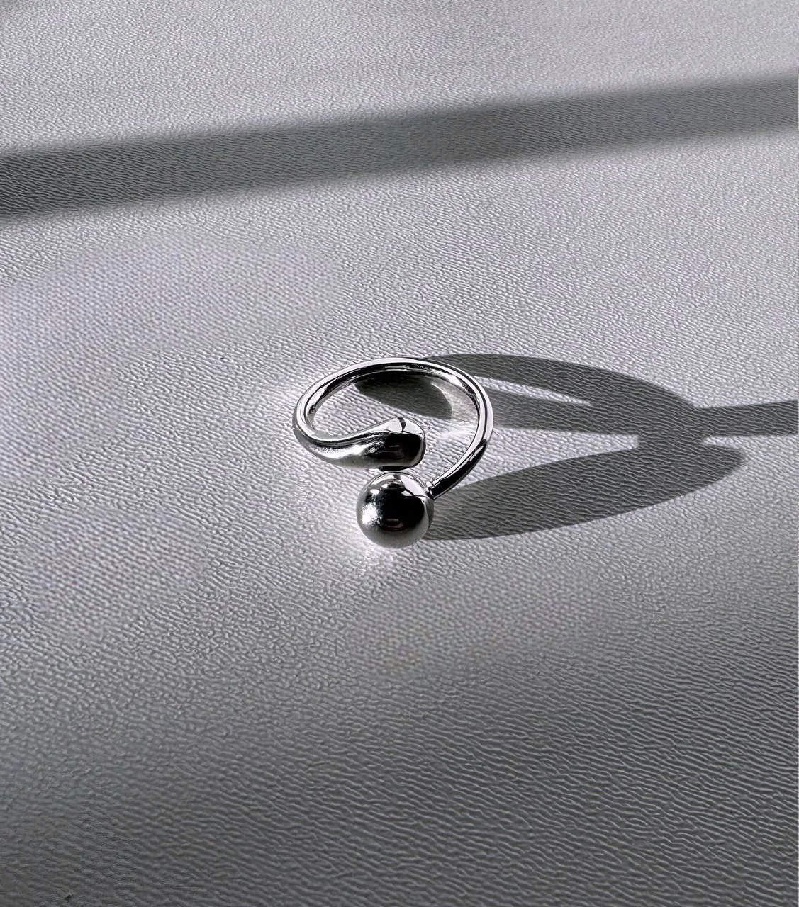 Каблучка "Крапля та кулька" – обкладинка - купуйте на Chuttyevo!