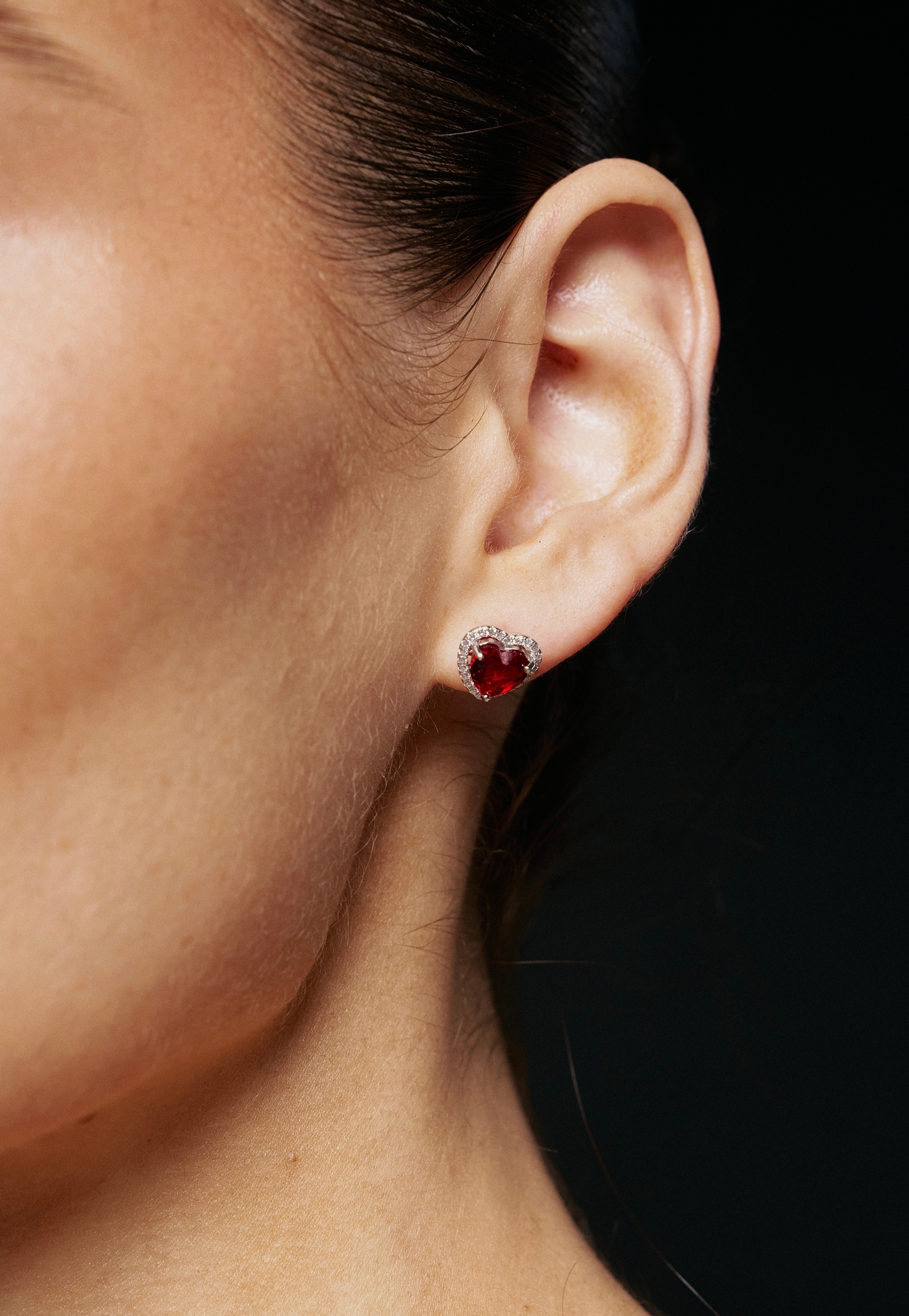 Сережки "Ruby Heart" – обкладинка - купуйте на Chuttyevo!