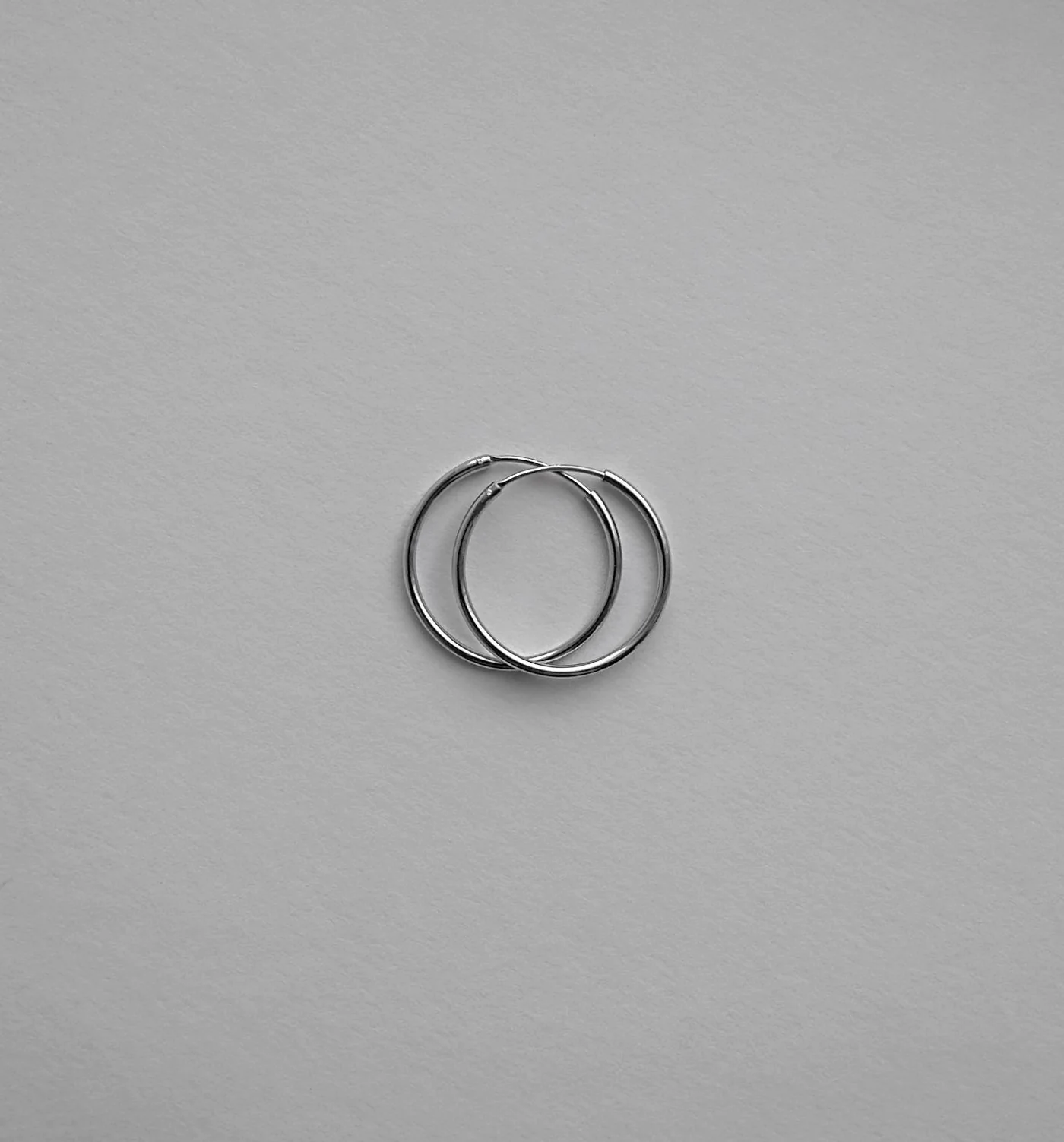 Сережки-кільця 22 мм – обкладинка - купуйте на Chuttyevo!