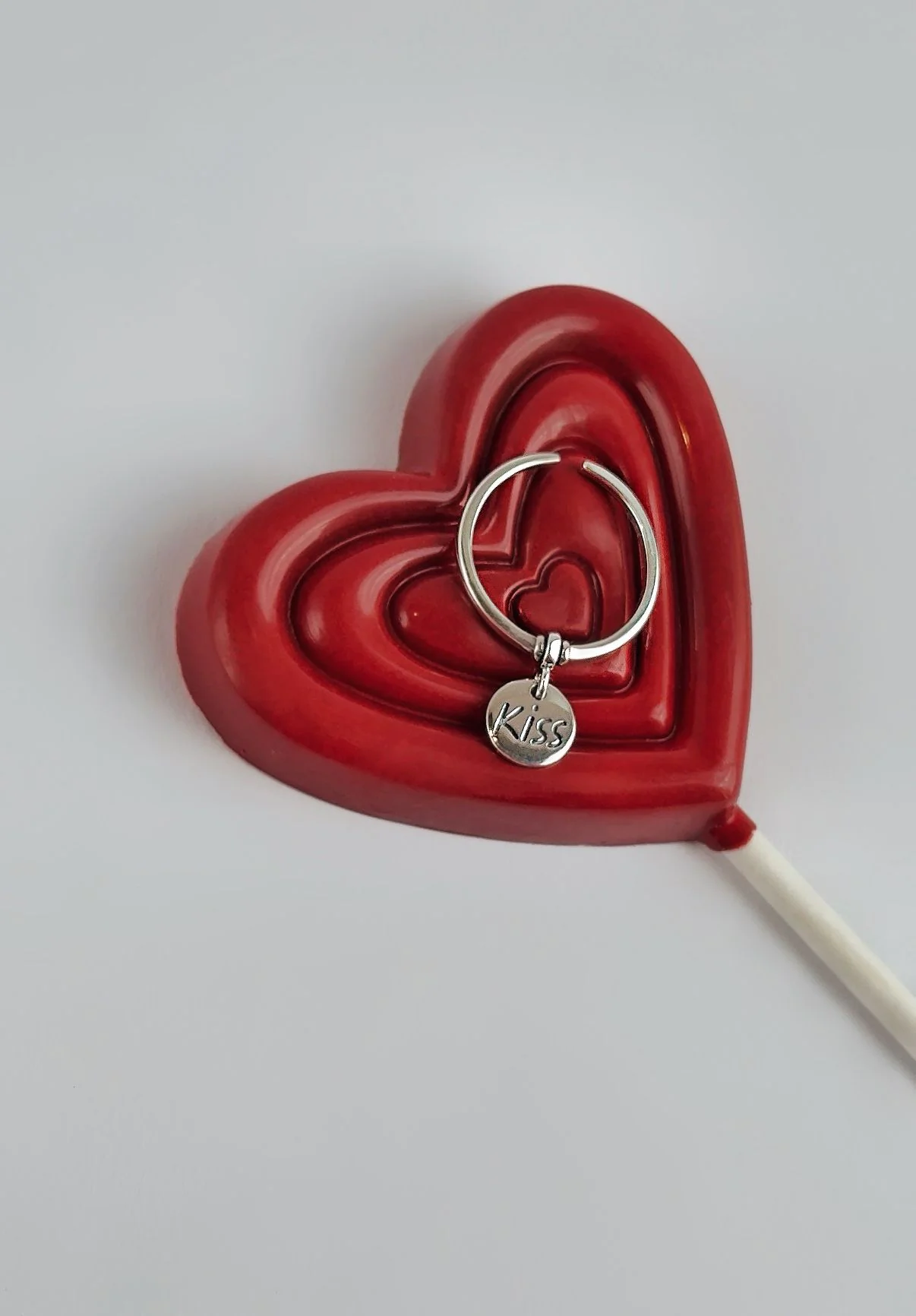 Каблучка "Kiss" – обкладинка - купуйте на Chuttyevo!