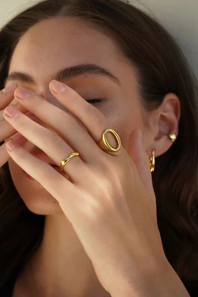 Каблучка "Oval" золота – обкладинка - купуйте на Chuttyevo!