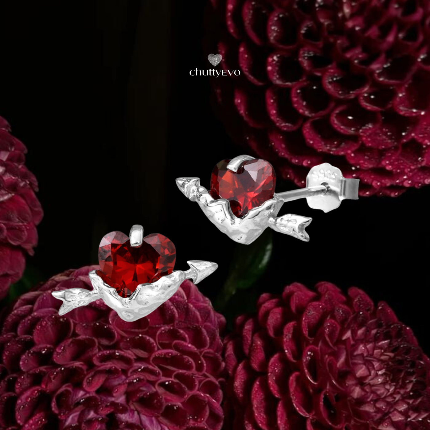 Сережки "Гранатове серце" – обкладинка - купуйте на Chuttyevo!