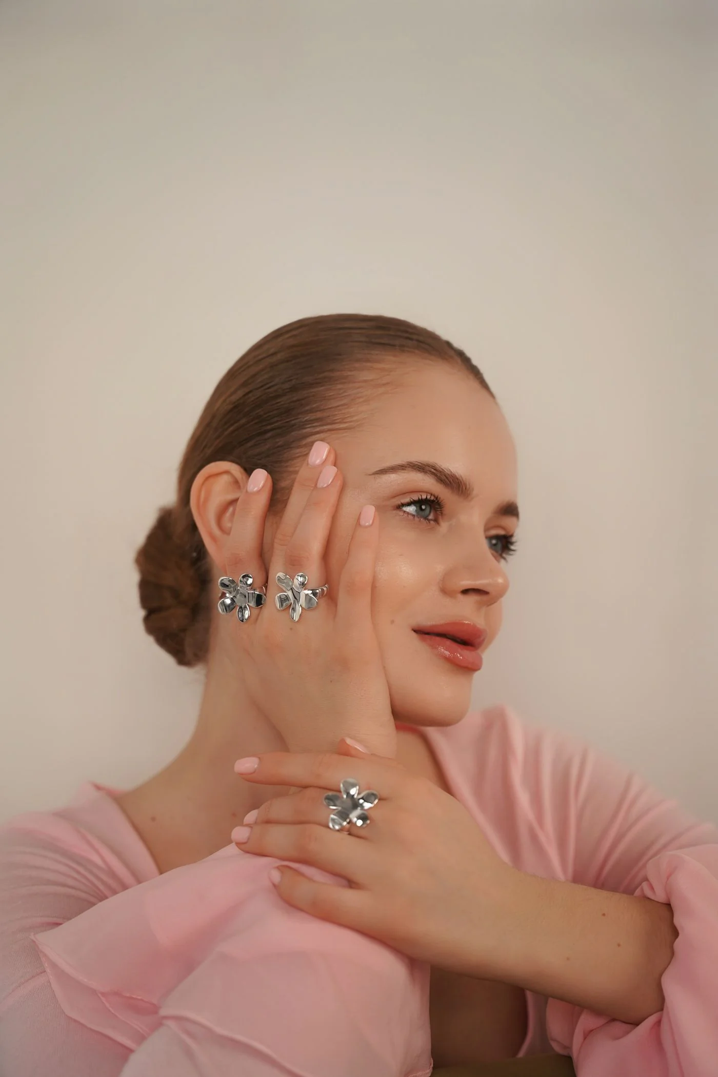 Каблучка "Big Flower" – обкладинка - купуйте на Chuttyevo!