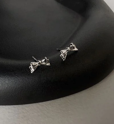 Сережки "Бантики" – обкладинка - купуйте на Chuttyevo!