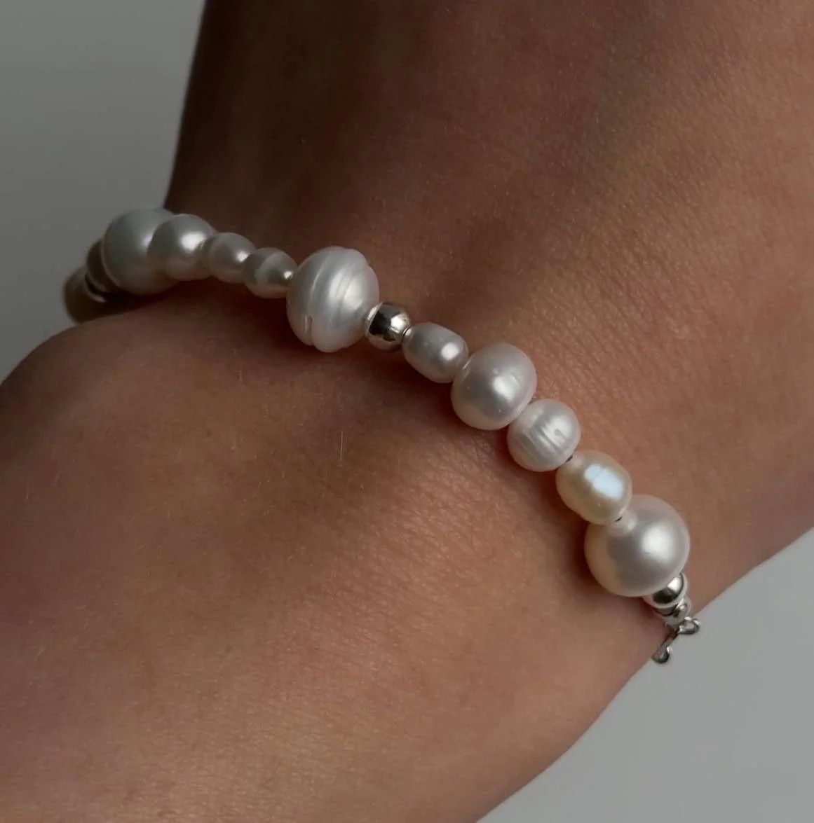 Браслет з різних намистин – обкладинка - купуйте на Chuttyevo!