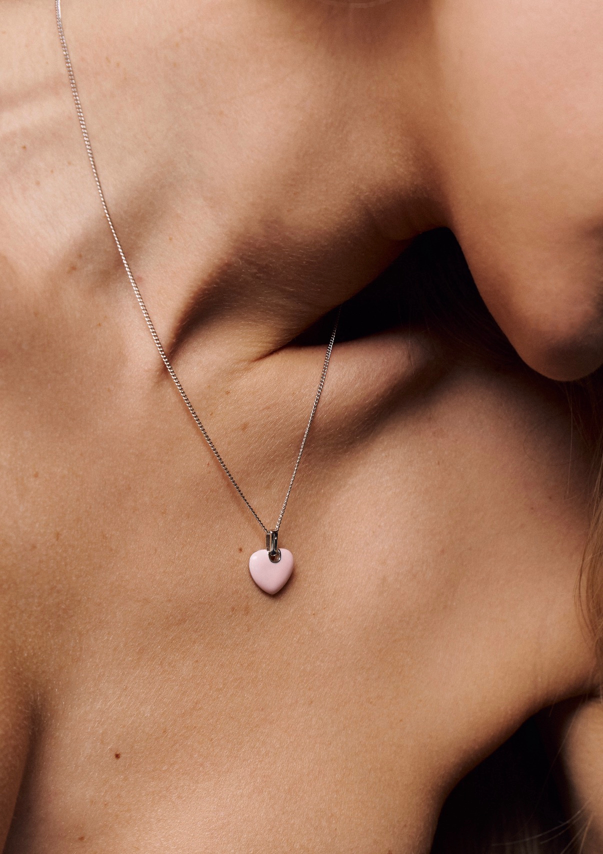 Ланцюжок "Pink heart" – обкладинка - купуйте на Chuttyevo!