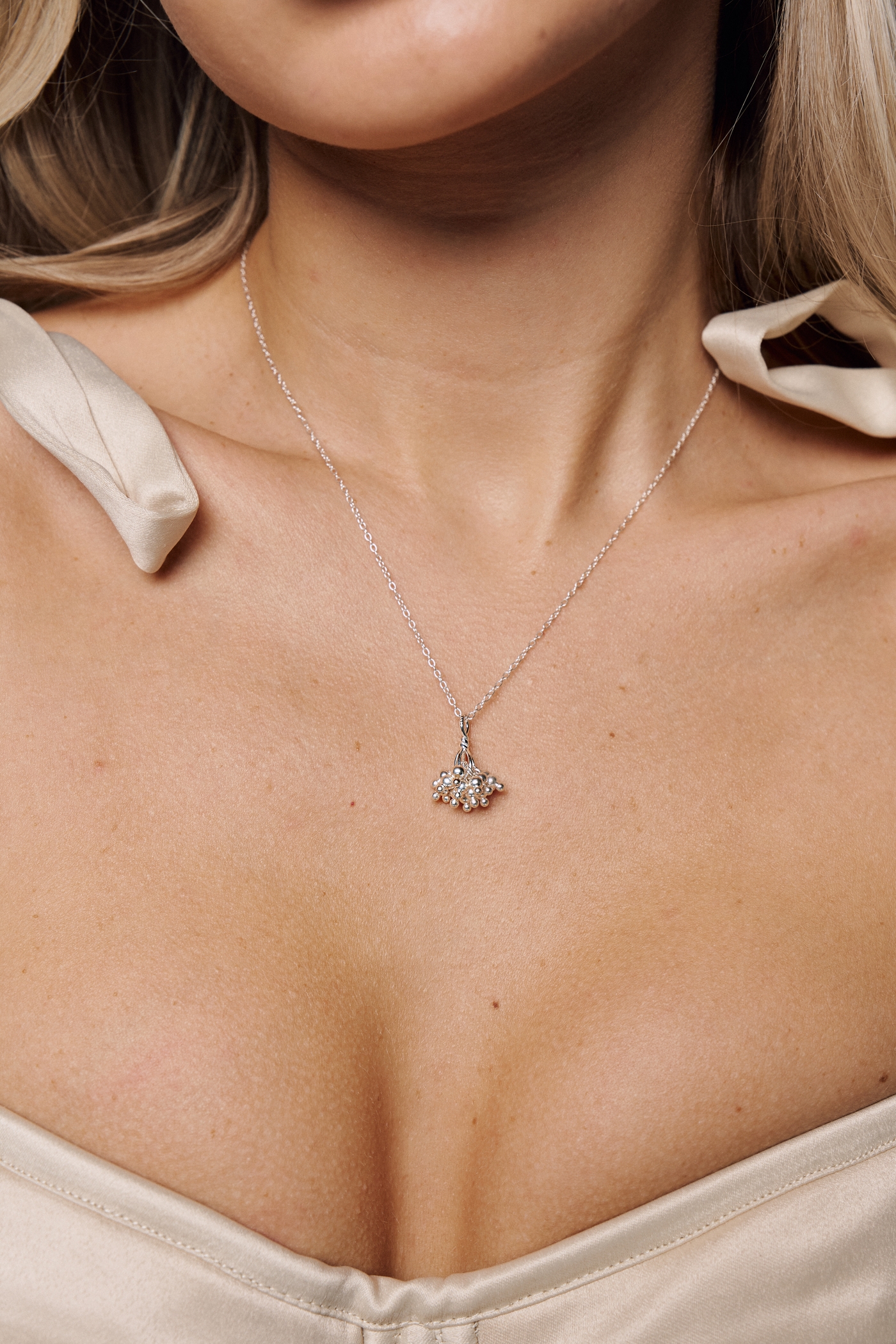 Ланцюжок "Феєрія" – обкладинка - купуйте на Chuttyevo!