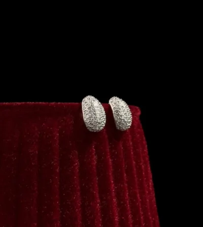 Сережки з фіанітами "Краплі" – обкладинка - купуйте на Chuttyevo!